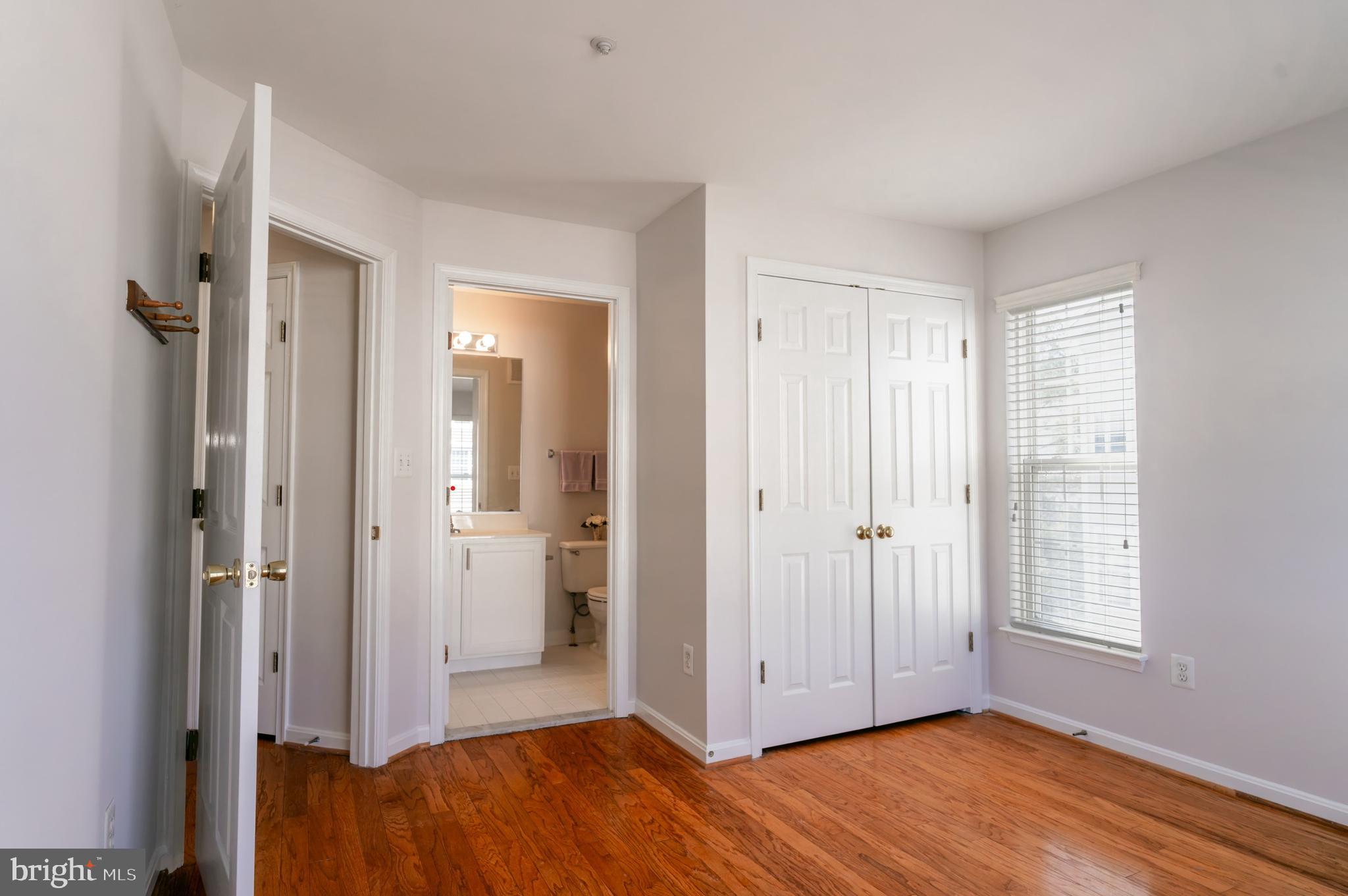 6607 NETTIES LANE 1601