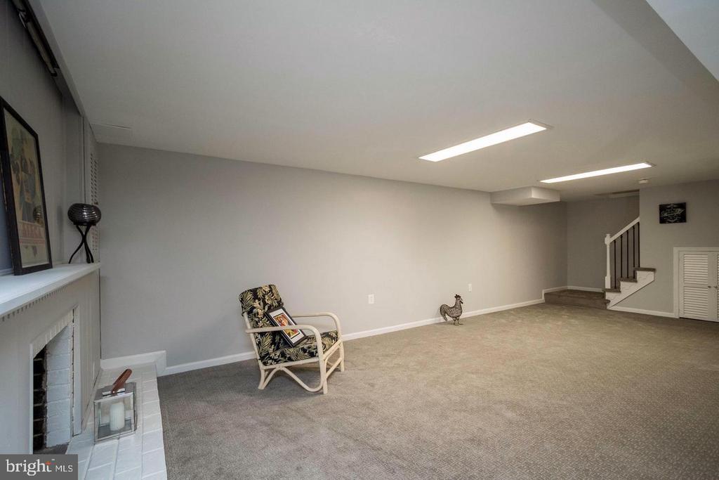 5612 EASTBOURNE DRIVE