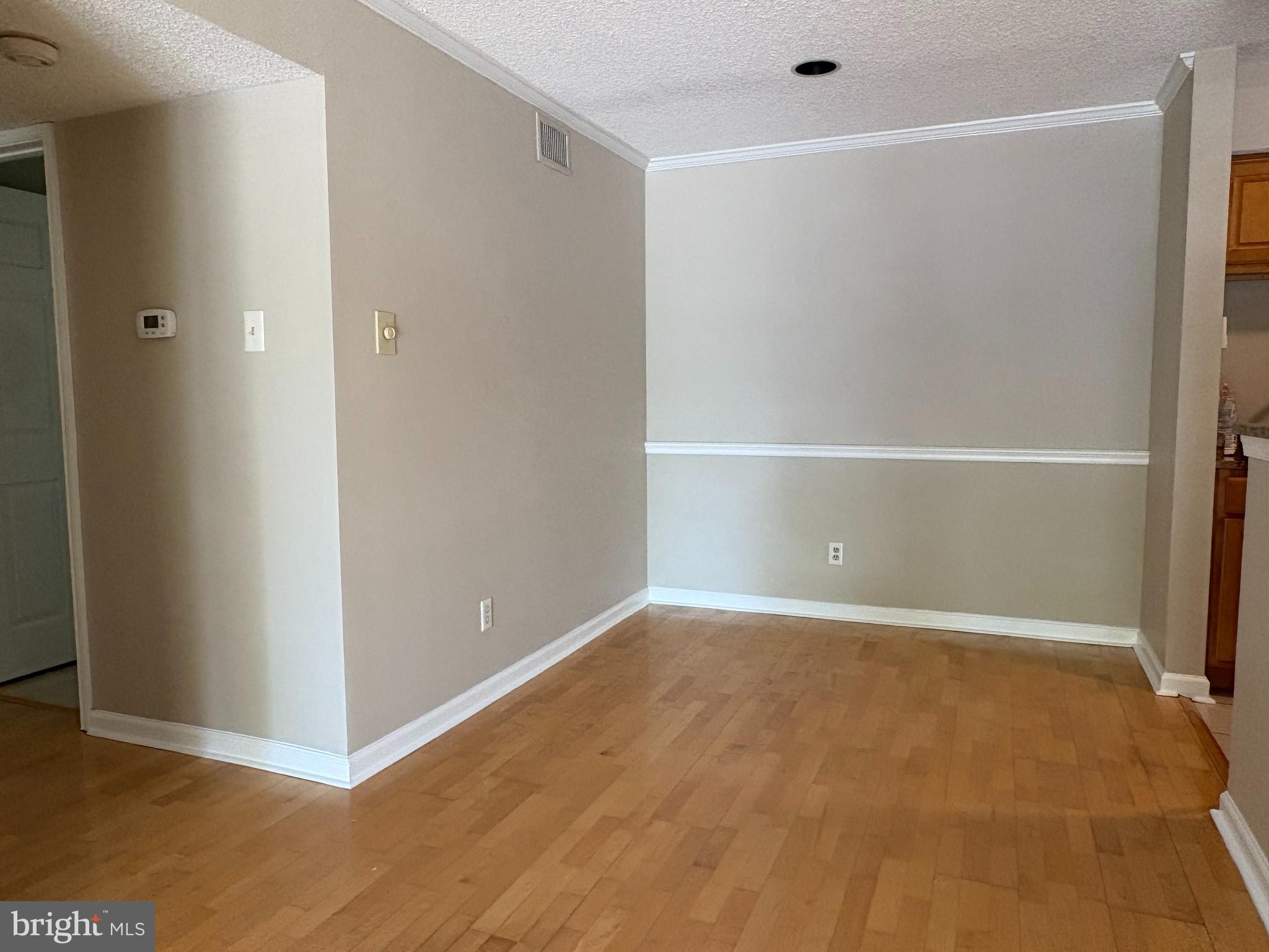 1540 LINCOLN WAY 201