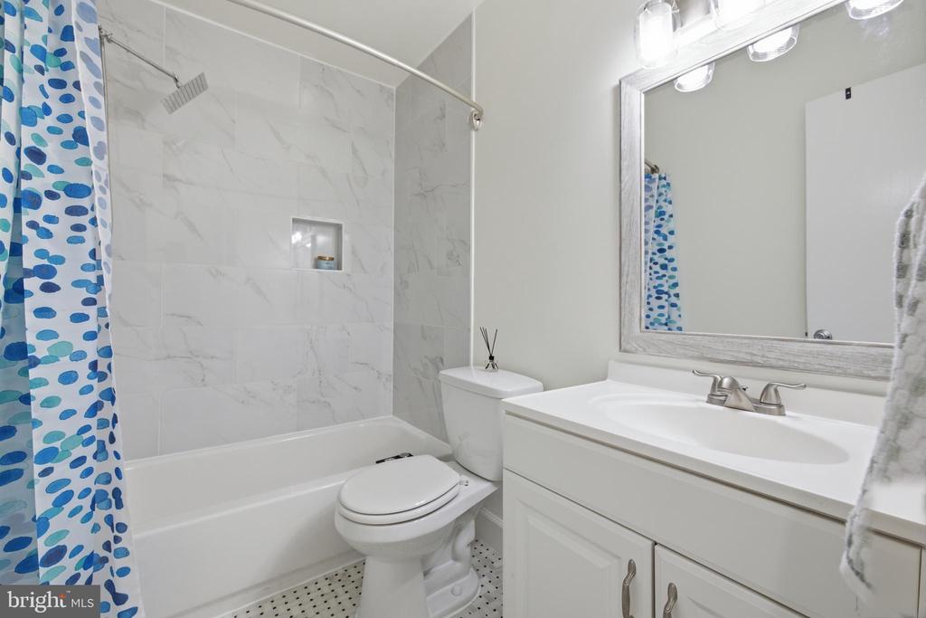 3131 GUYSBOROUGH DRIVE