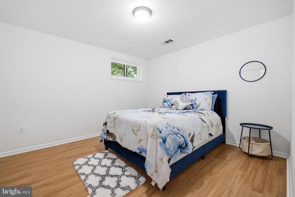3131 GUYSBOROUGH DRIVE