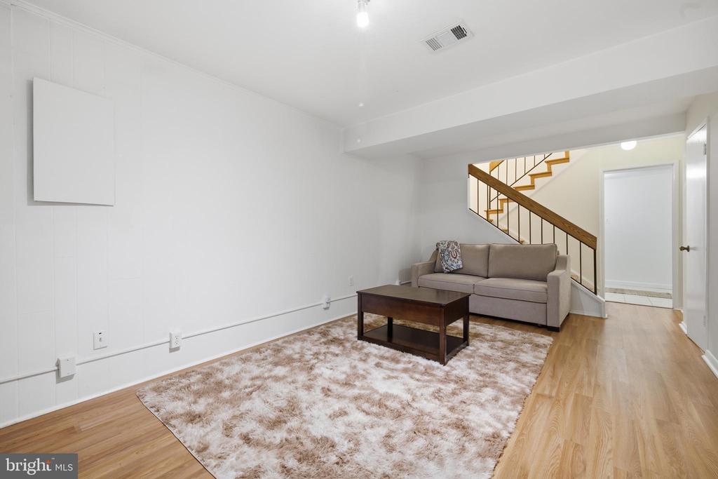 3131 GUYSBOROUGH DRIVE