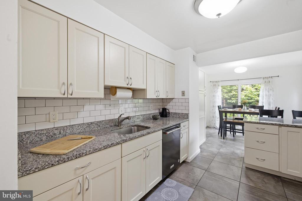 3131 GUYSBOROUGH DRIVE