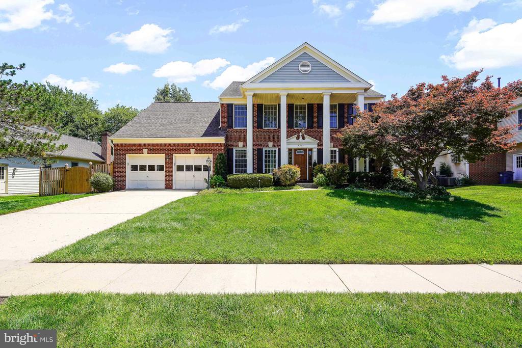 2515 HALTERBREAK COURT