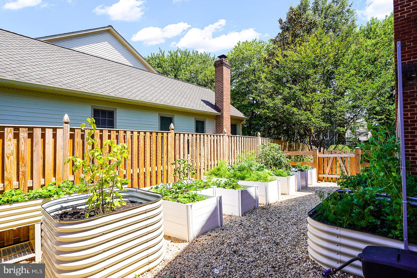 2515 HALTERBREAK COURT