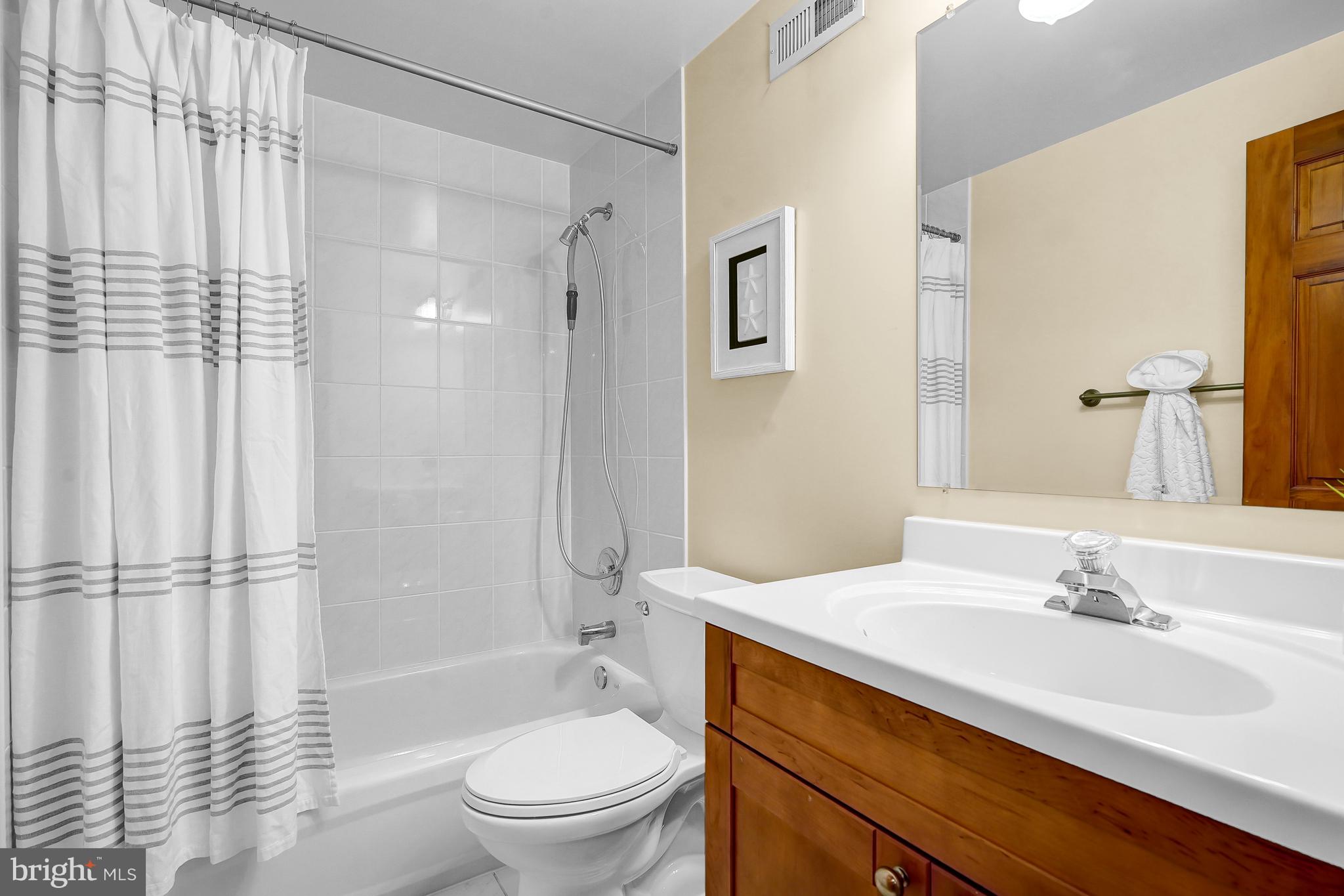 2515 HALTERBREAK COURT