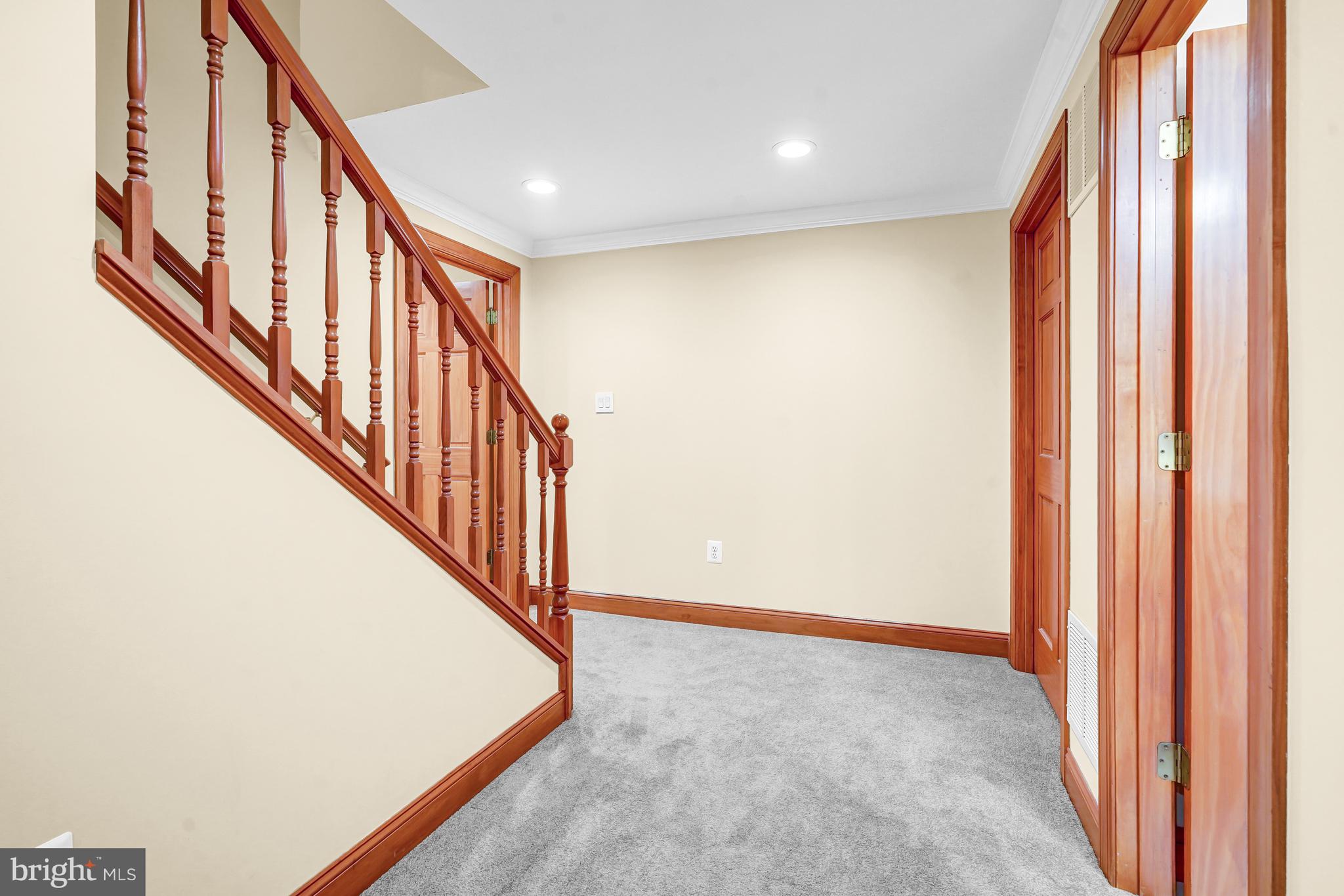 2515 HALTERBREAK COURT