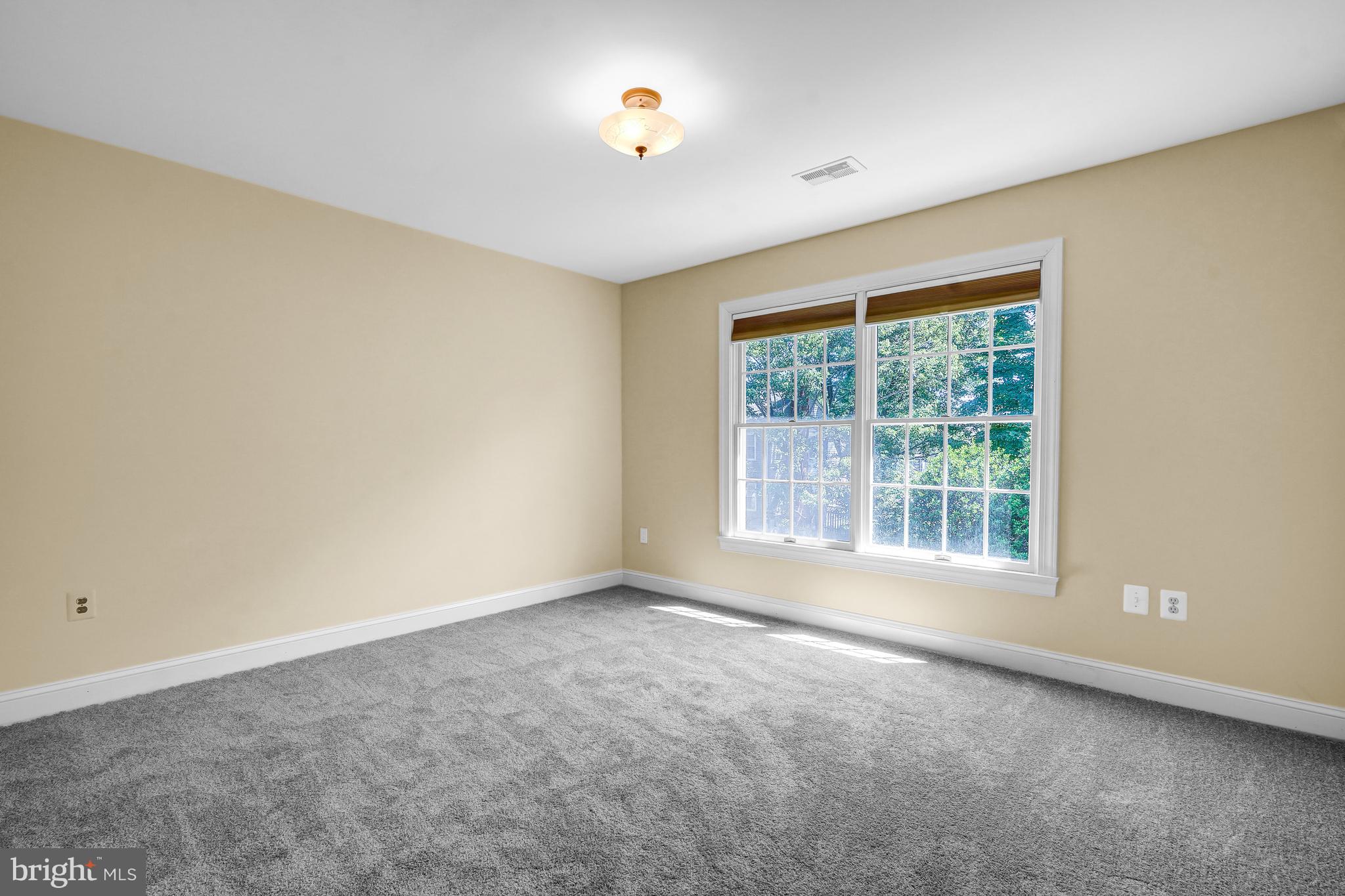 2515 HALTERBREAK COURT
