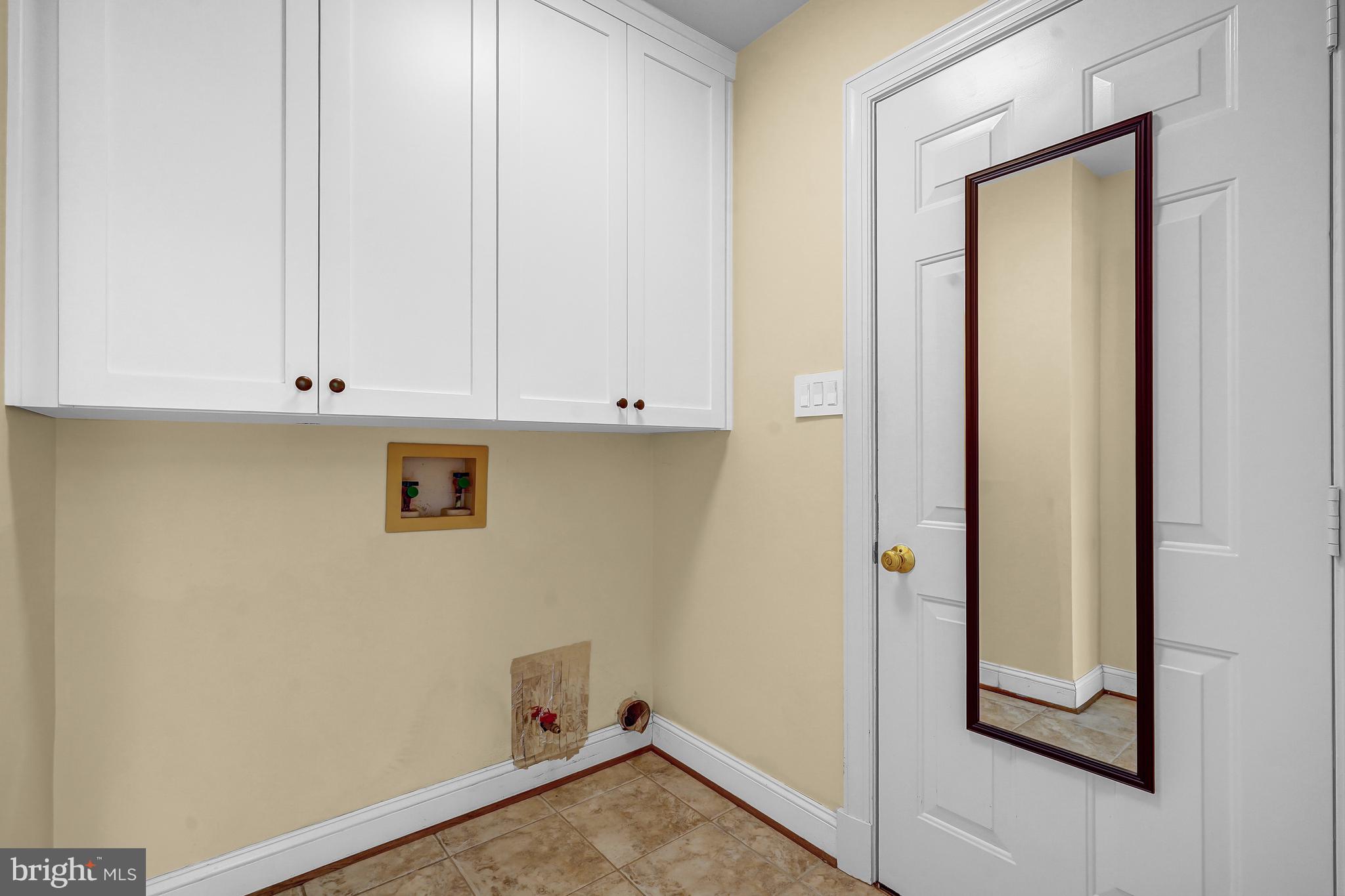 2515 HALTERBREAK COURT