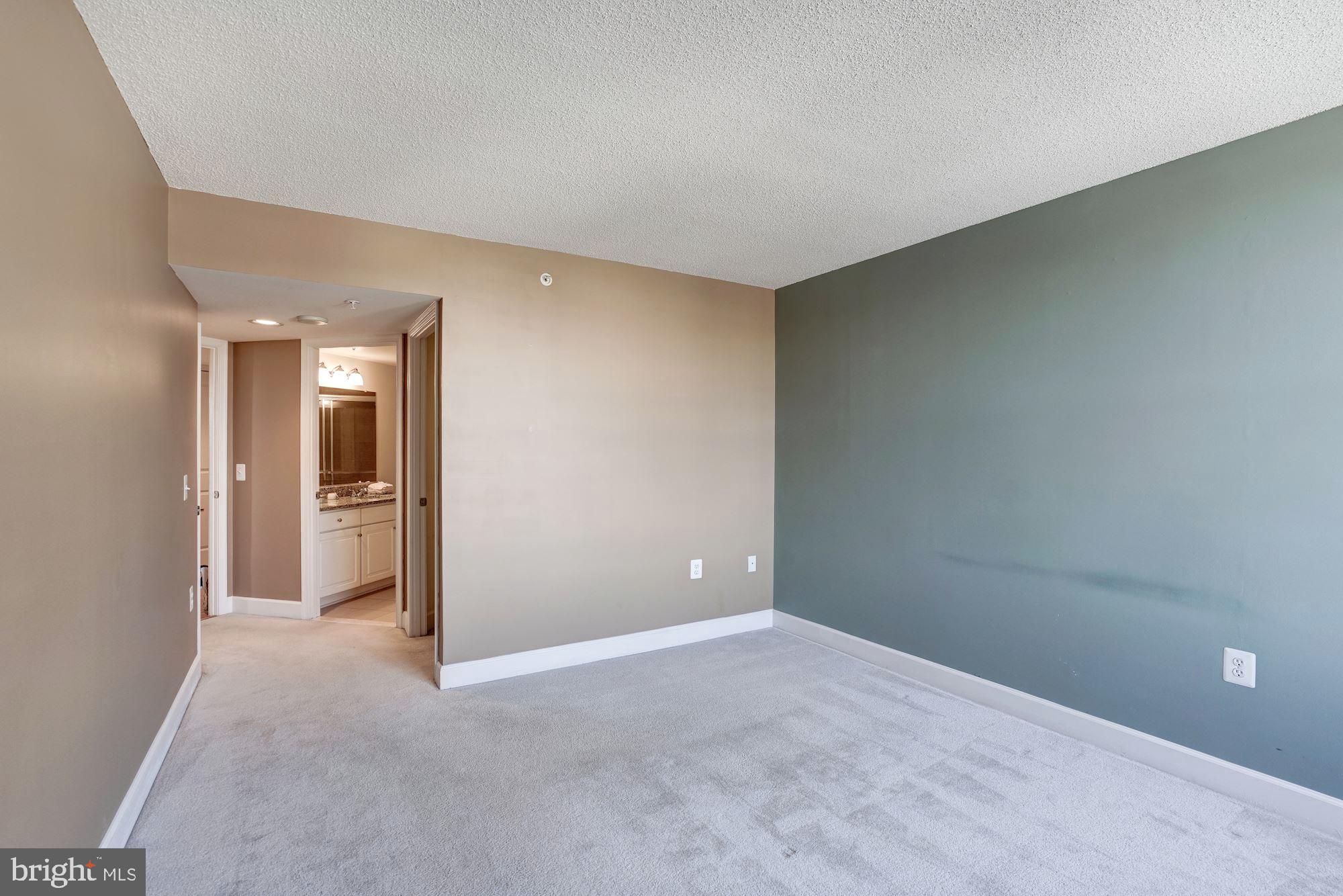 11800 SUNSET HILLS ROAD 422