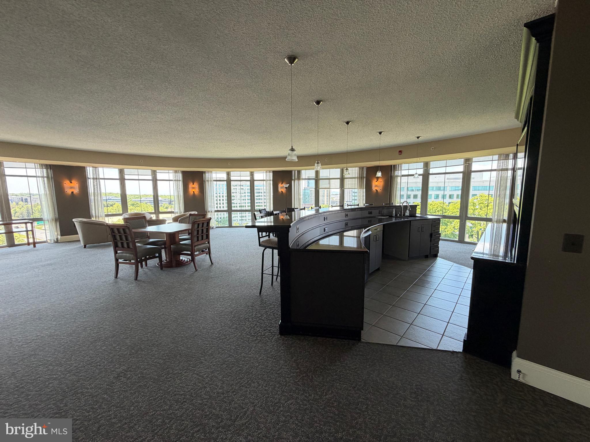 11800 SUNSET HILLS ROAD 422