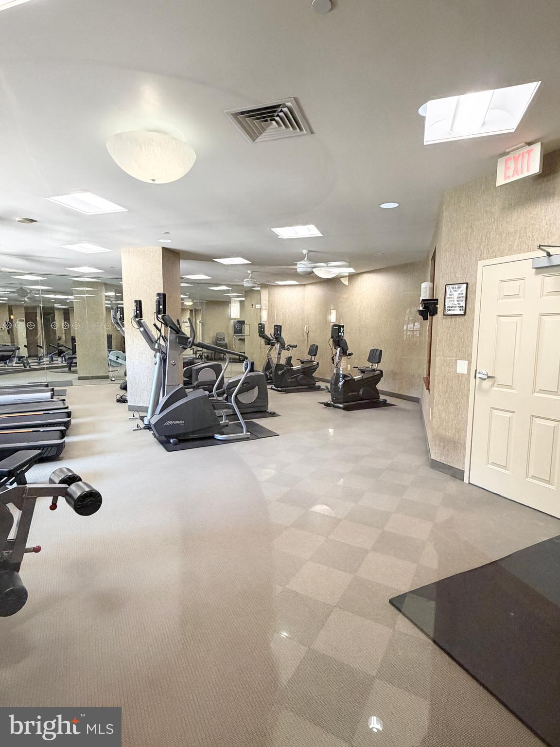 11800 SUNSET HILLS ROAD 422