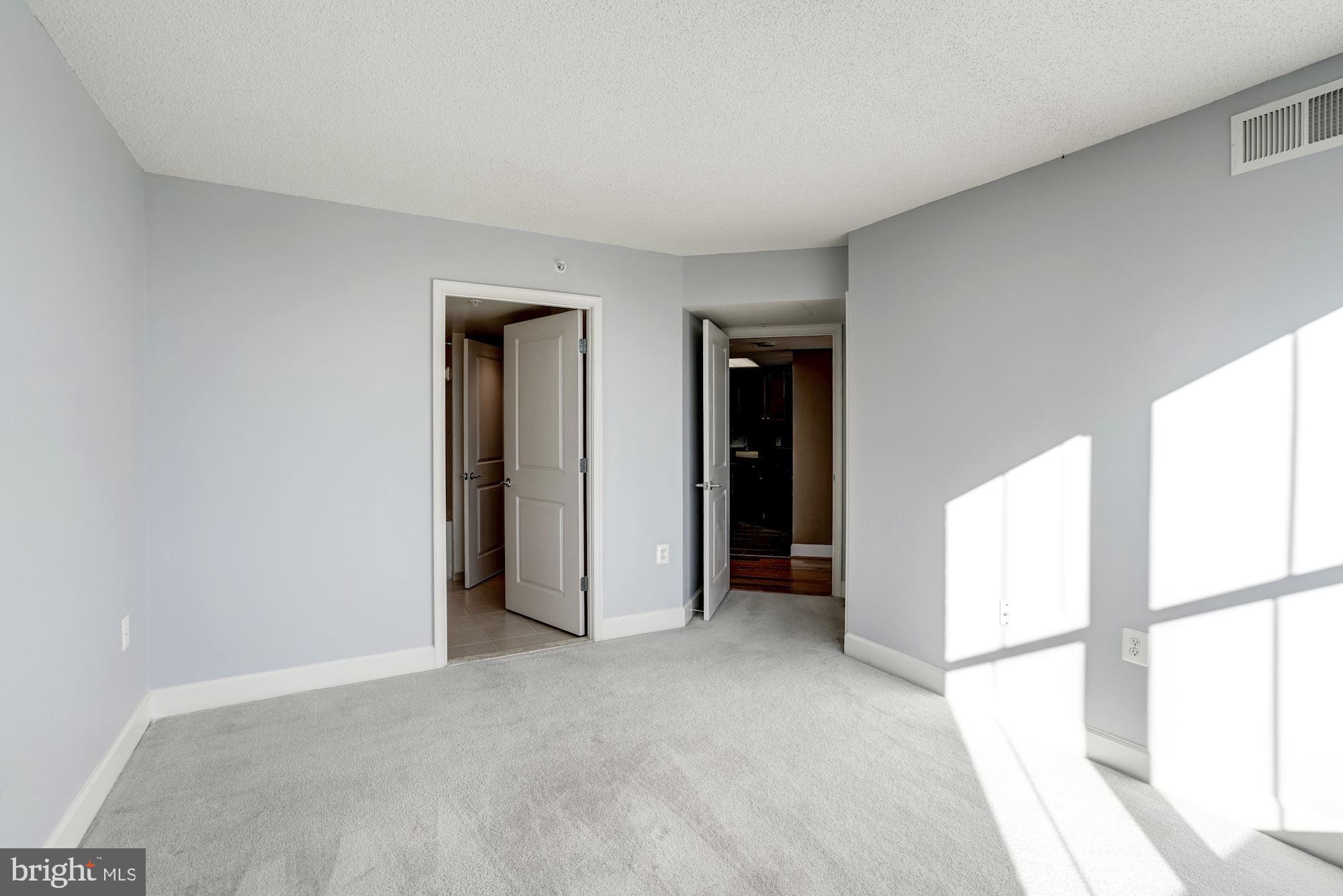 11800 SUNSET HILLS ROAD 422