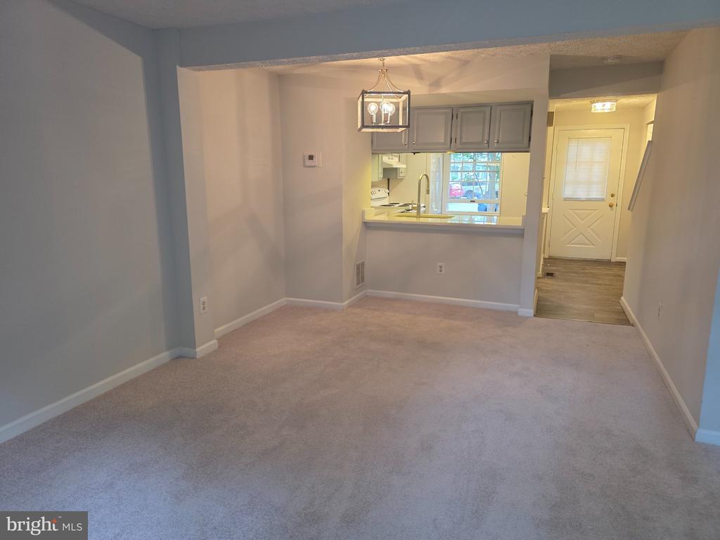 8534 BLUE ROCK LANE