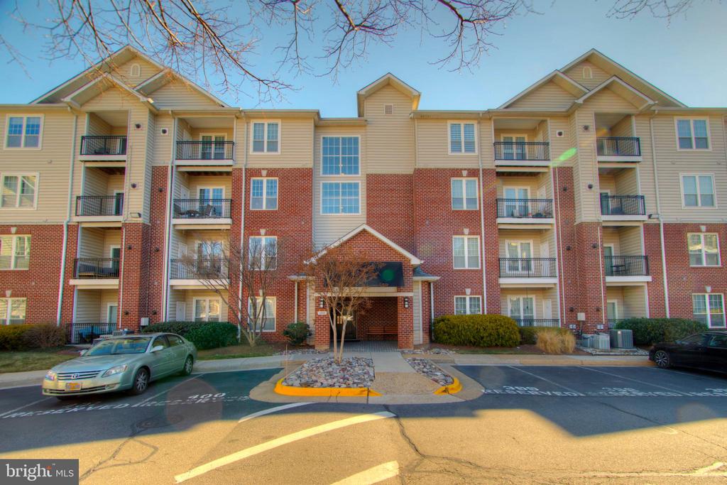 1591 SPRING GATE DRIVE 3406