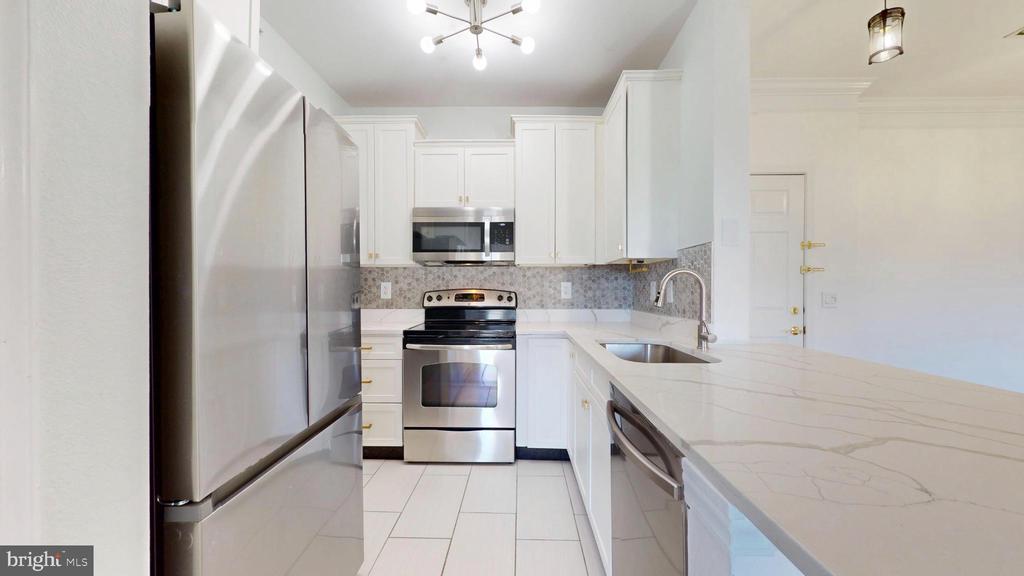 1591 SPRING GATE DRIVE 3406