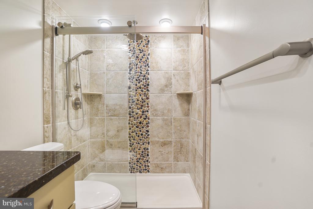 5904 MOUNT EAGLE DRIVE Unit: 614