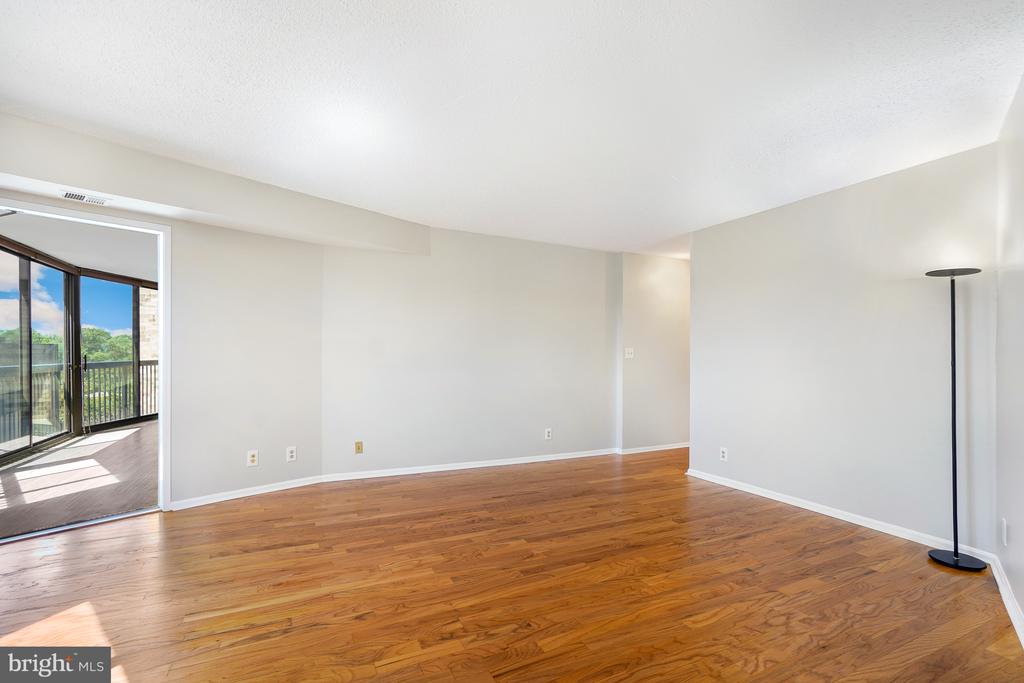 5904 MOUNT EAGLE DRIVE Unit: 614