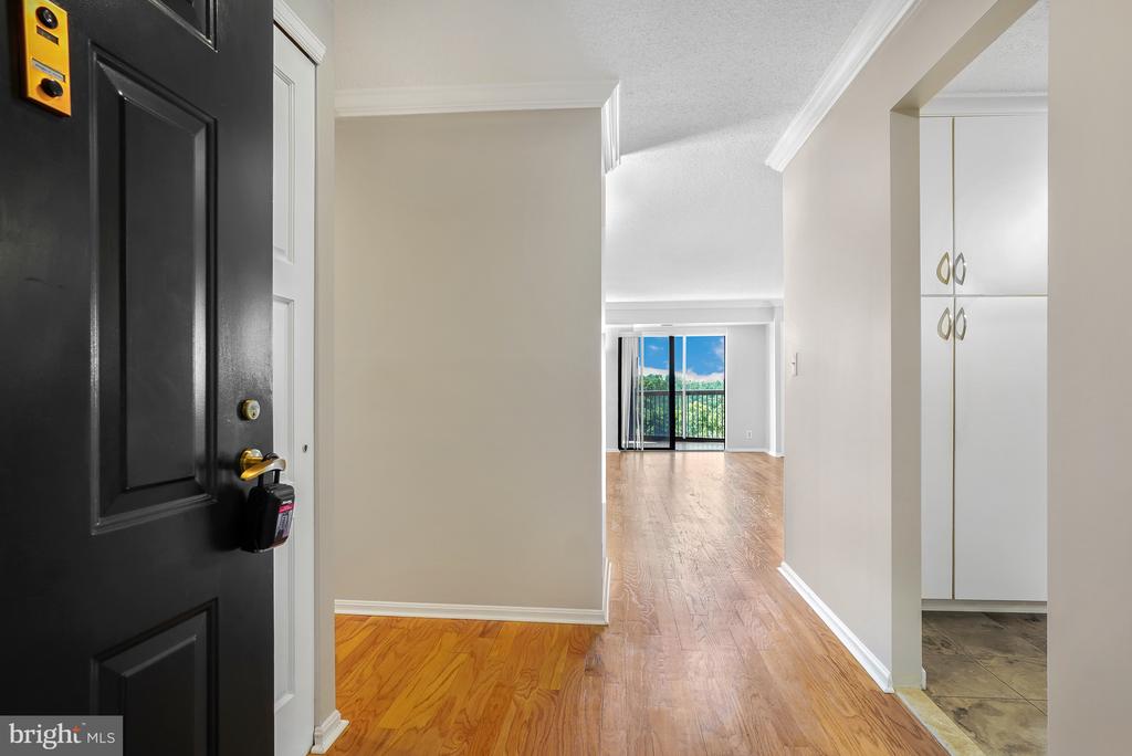 5904 MOUNT EAGLE DRIVE Unit: 614