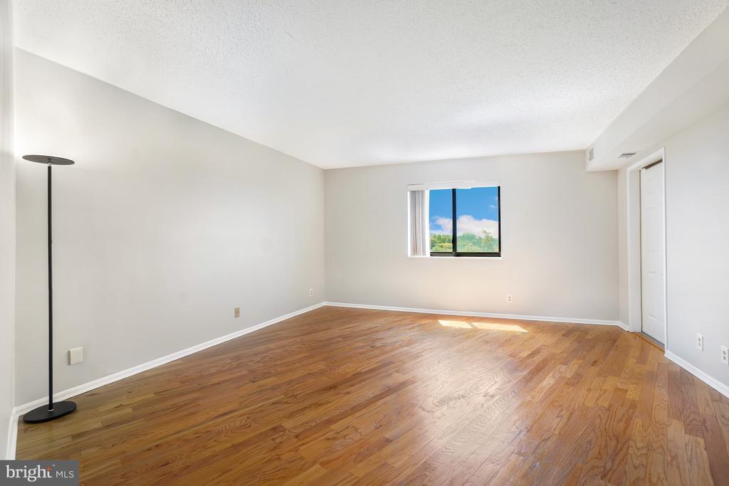 5904 MOUNT EAGLE DRIVE Unit: 614