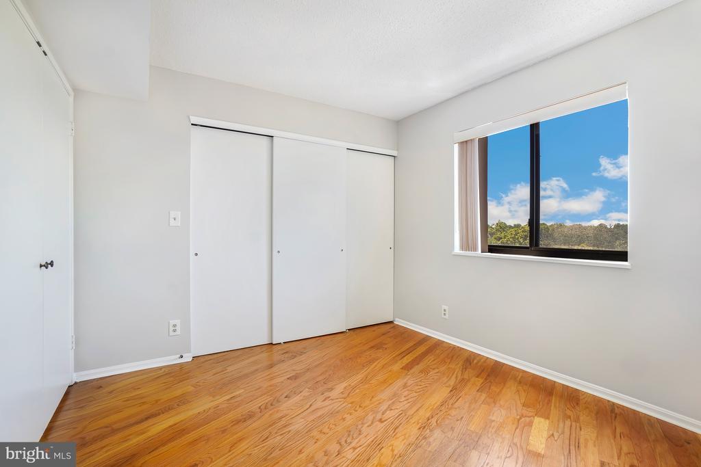 5904 MOUNT EAGLE DRIVE Unit: 614