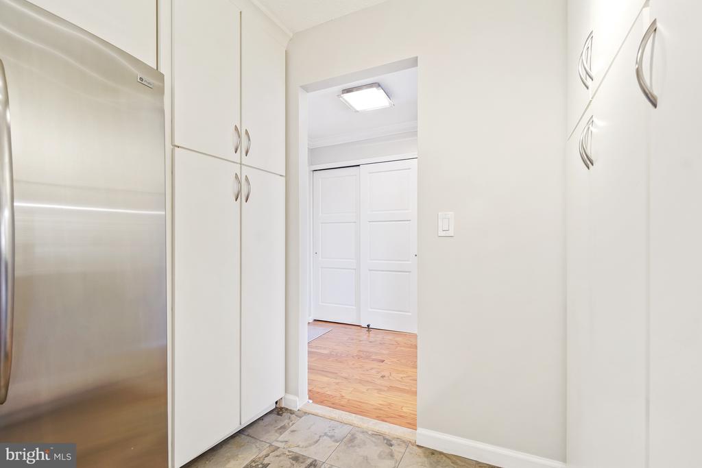 5904 MOUNT EAGLE DRIVE Unit: 614