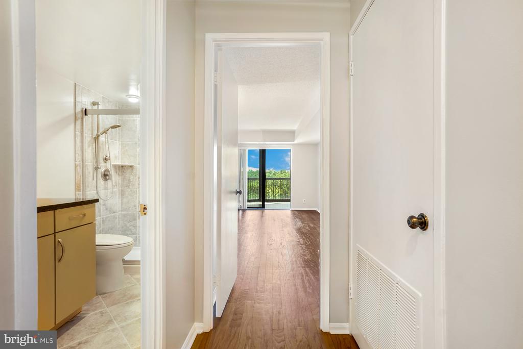 5904 MOUNT EAGLE DRIVE Unit: 614