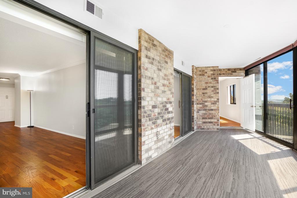 5904 MOUNT EAGLE DRIVE Unit: 614