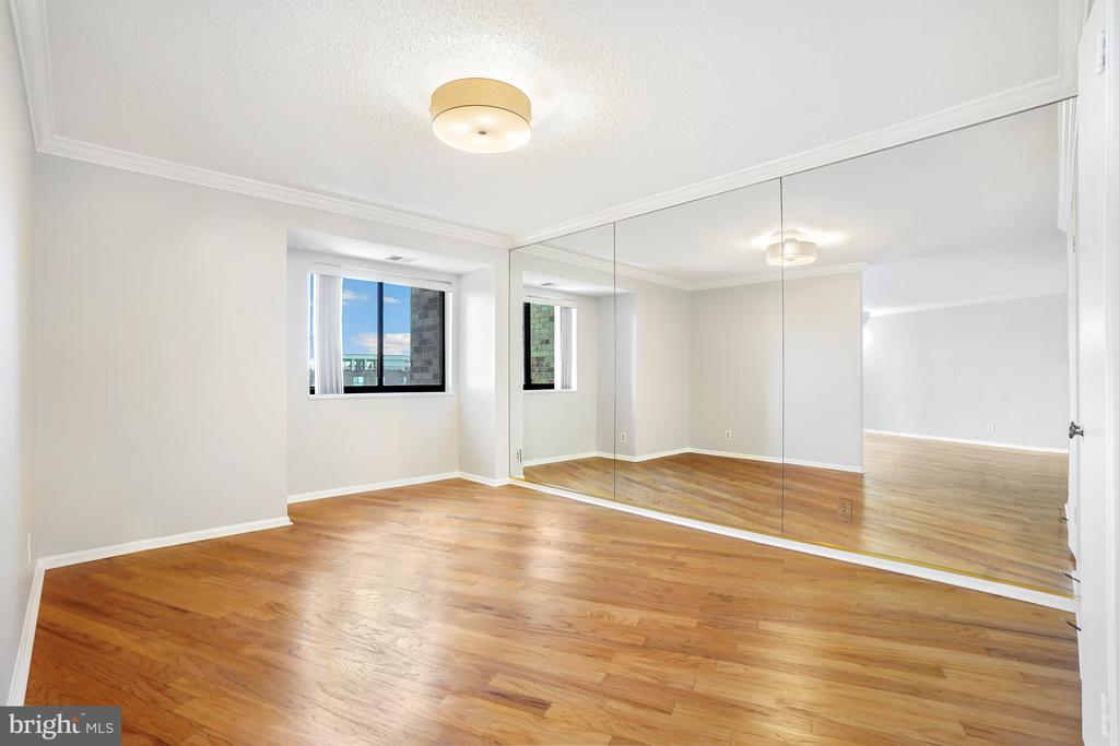 5904 MOUNT EAGLE DRIVE Unit: 614