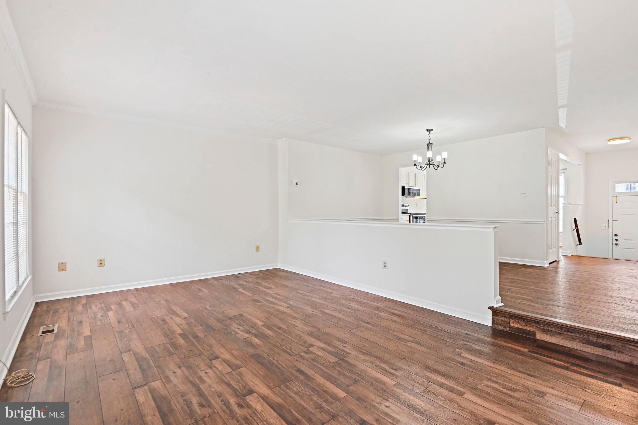 2885 KELLY SQUARE
