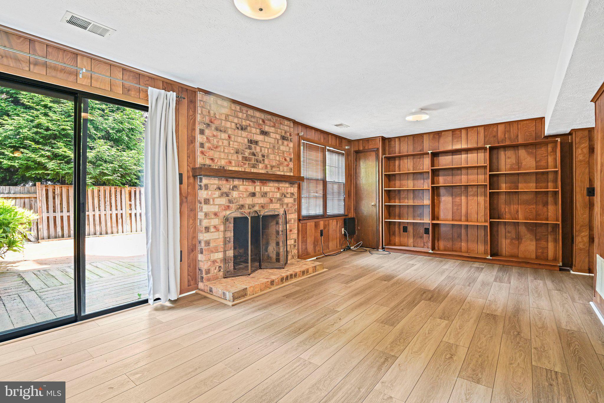 2885 KELLY SQUARE