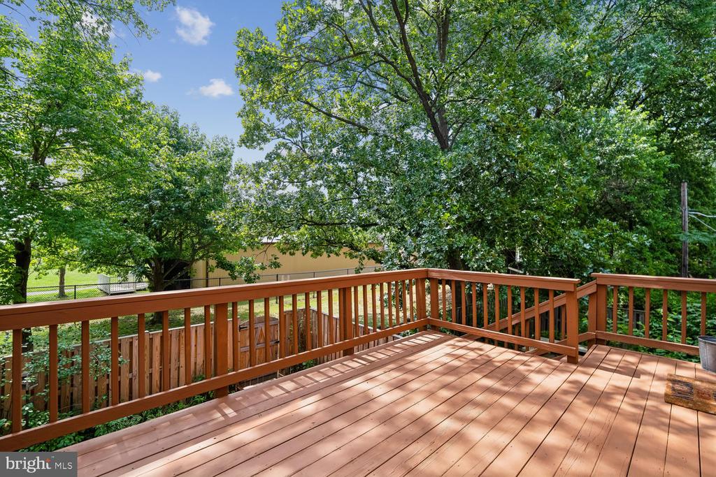 3322 SPRING LANE