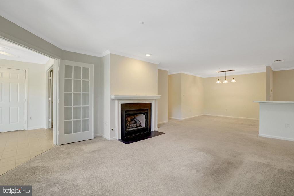 6107 WIGMORE LANE G