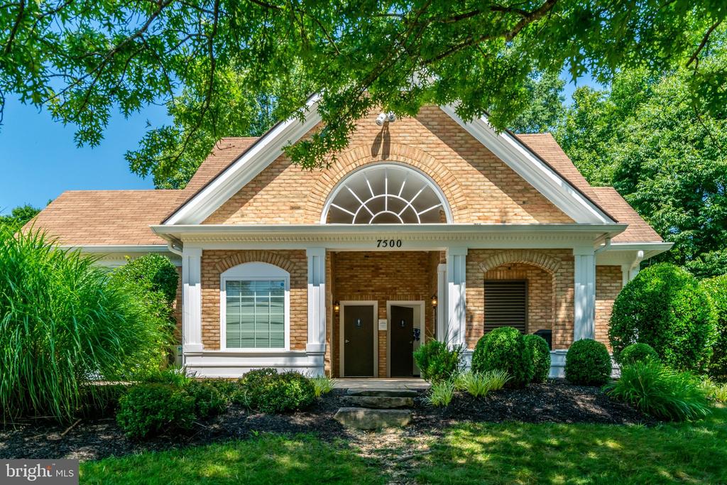 6107 WIGMORE LANE G