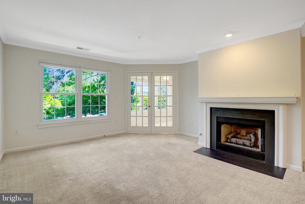 6107 WIGMORE LANE G