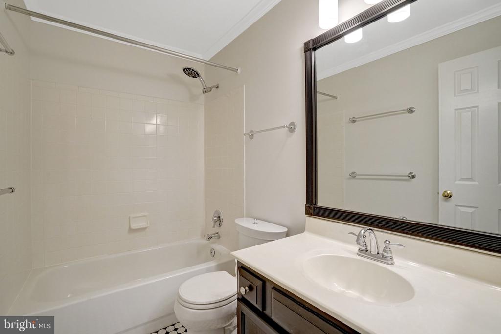 6107 WIGMORE LANE G