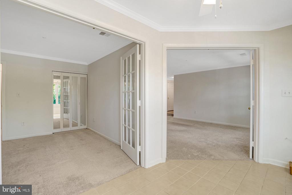 6107 WIGMORE LANE G