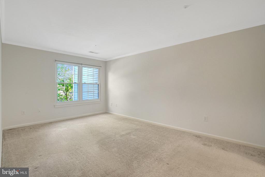 6107 WIGMORE LANE G