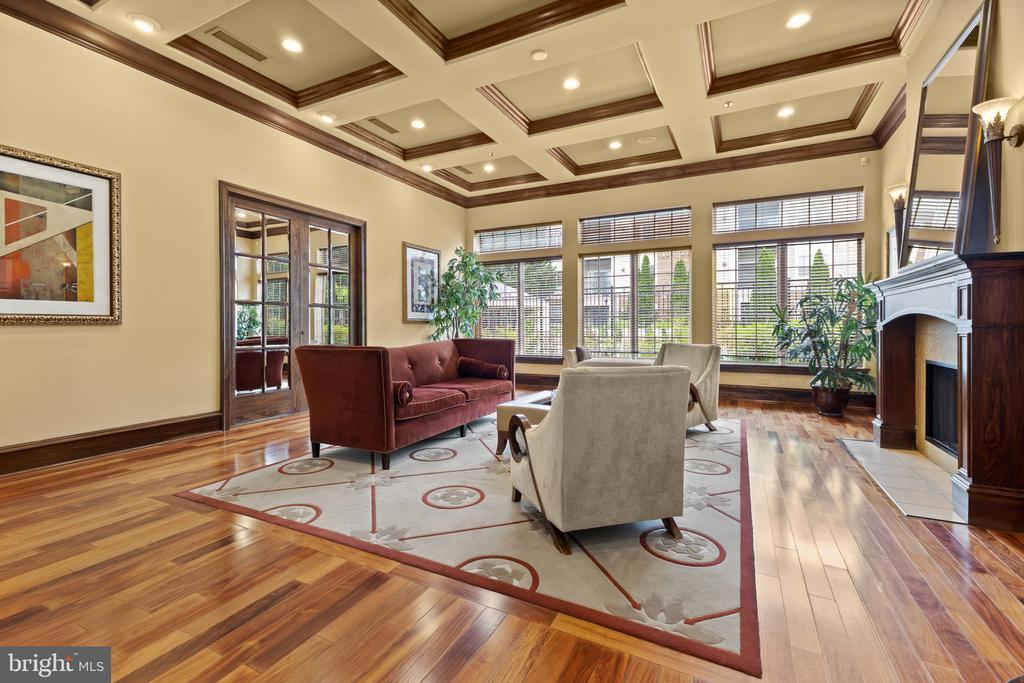 12949 CENTRE PARK CIRCLE 404