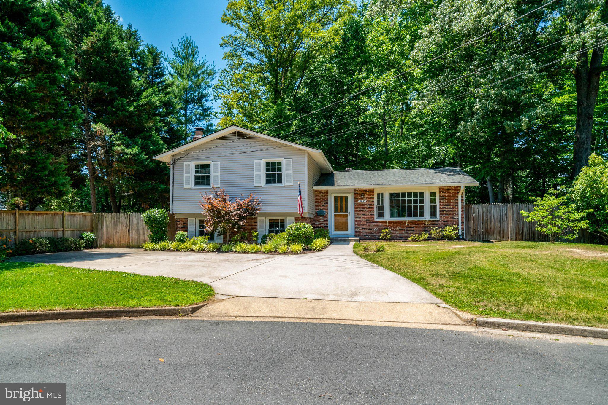 8236 GOVERNORS COURT