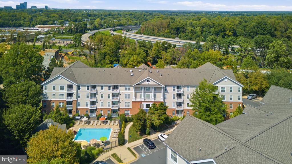 7000 FALLS REACH DRIVE Unit: 407