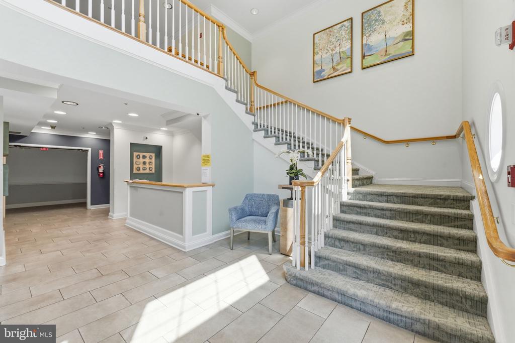 7000 FALLS REACH DRIVE Unit: 407