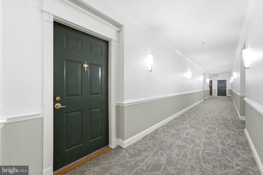 7000 FALLS REACH DRIVE Unit: 407