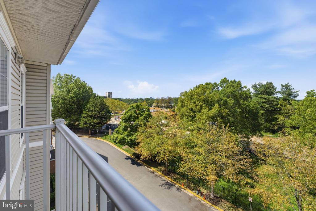 7000 FALLS REACH DRIVE Unit: 407