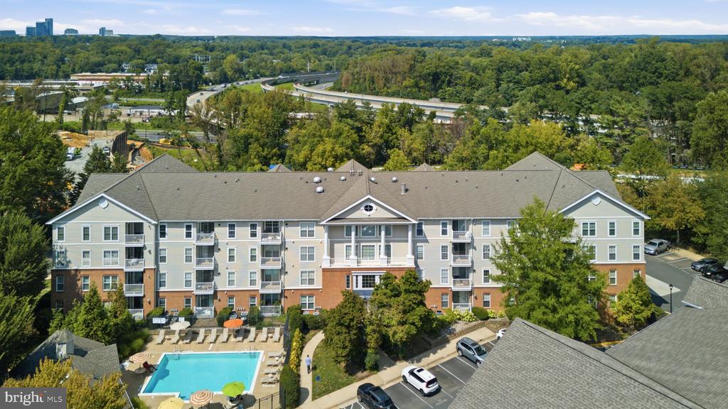 7000 FALLS REACH DRIVE Unit: 407