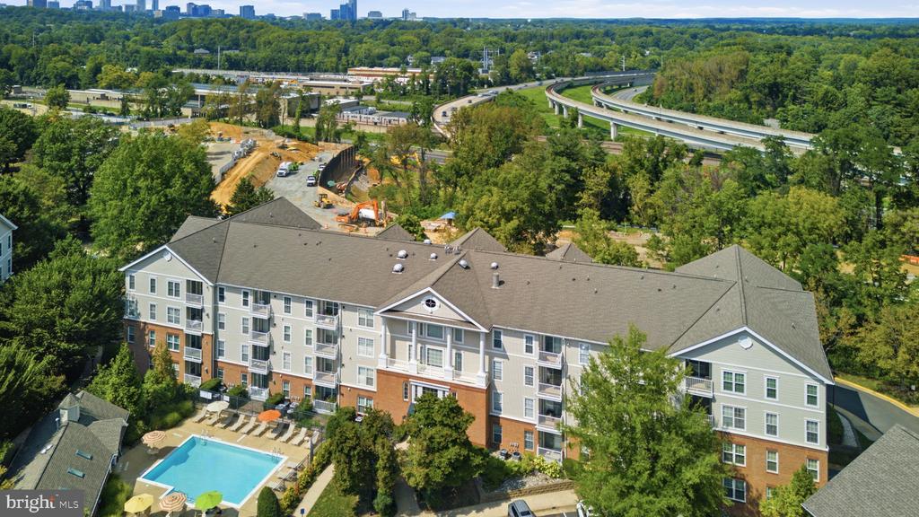 7000 FALLS REACH DRIVE Unit: 407