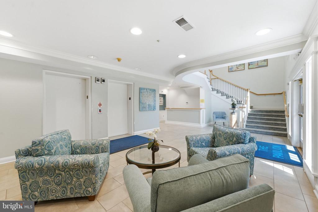7000 FALLS REACH DRIVE Unit: 407