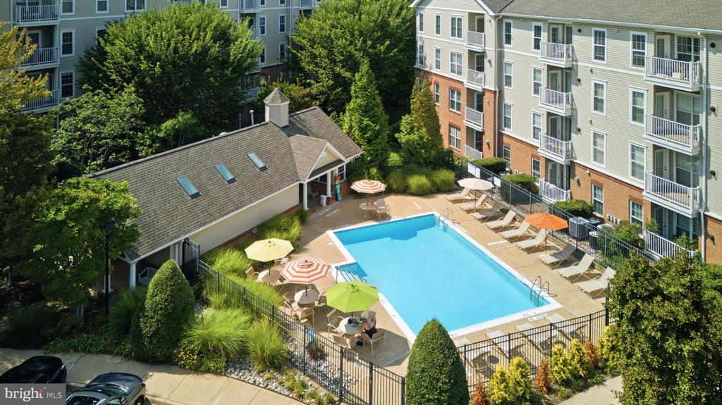 7000 FALLS REACH DRIVE Unit: 407