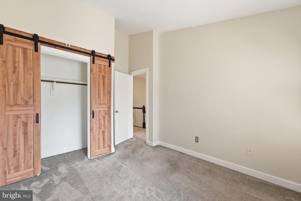 2124 BOBBYBER DRIVE