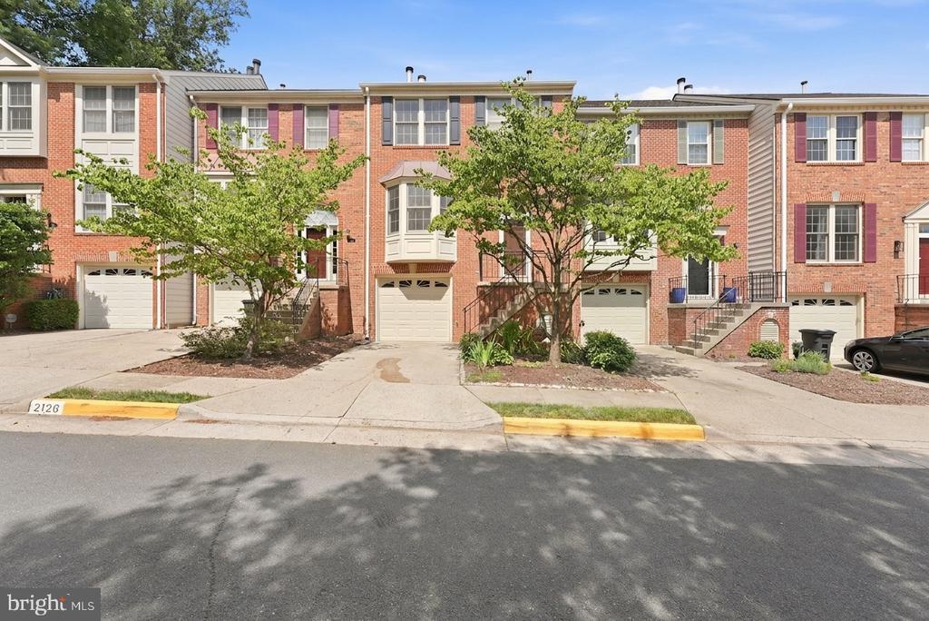 2124 BOBBYBER DRIVE